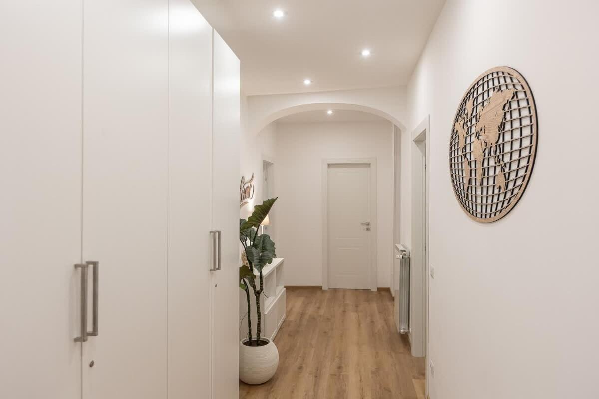 Colosseum Holidays - Three-bedroom Appartamento Roma