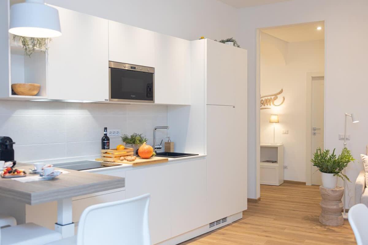 Colosseum Holidays - Three-bedroom Appartamento *