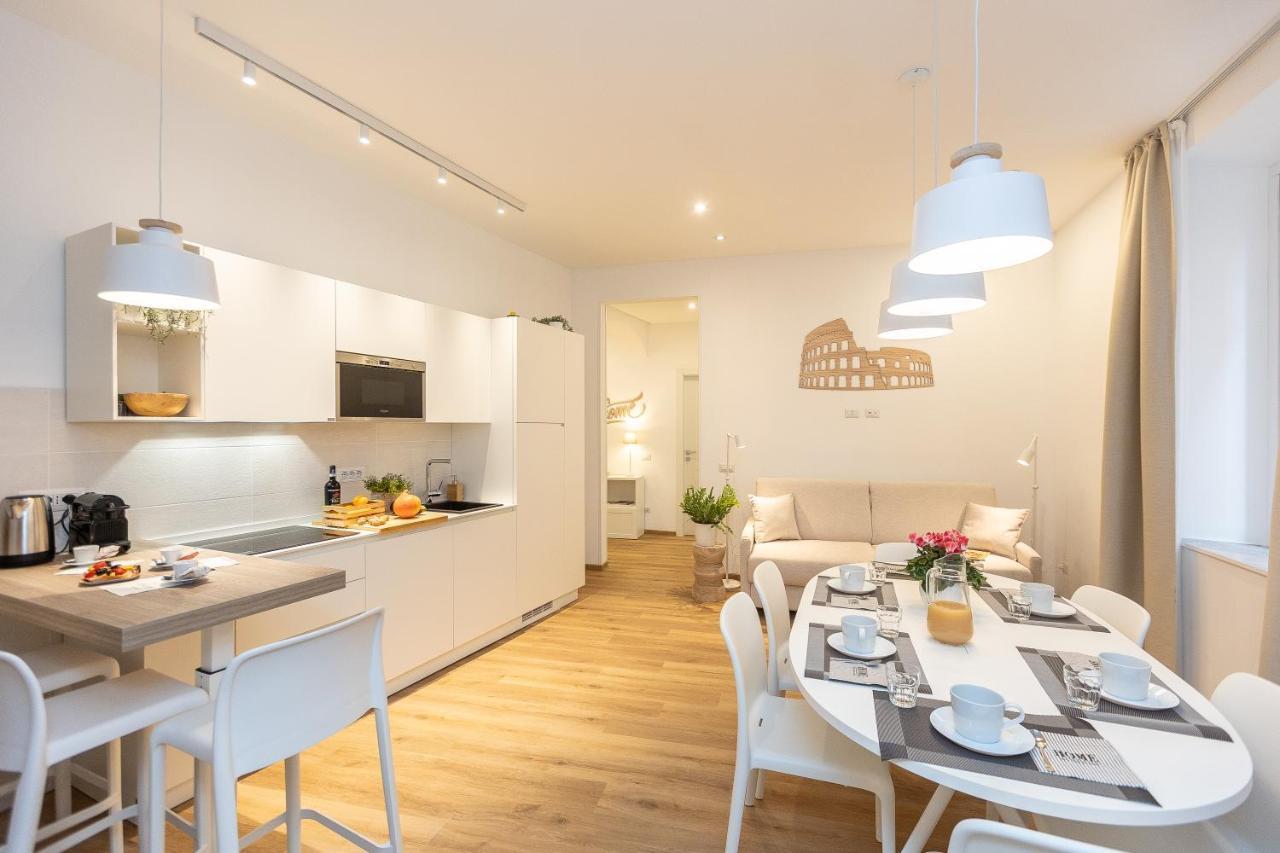 Appartement Colosseum Holidays - Three-bedroom *